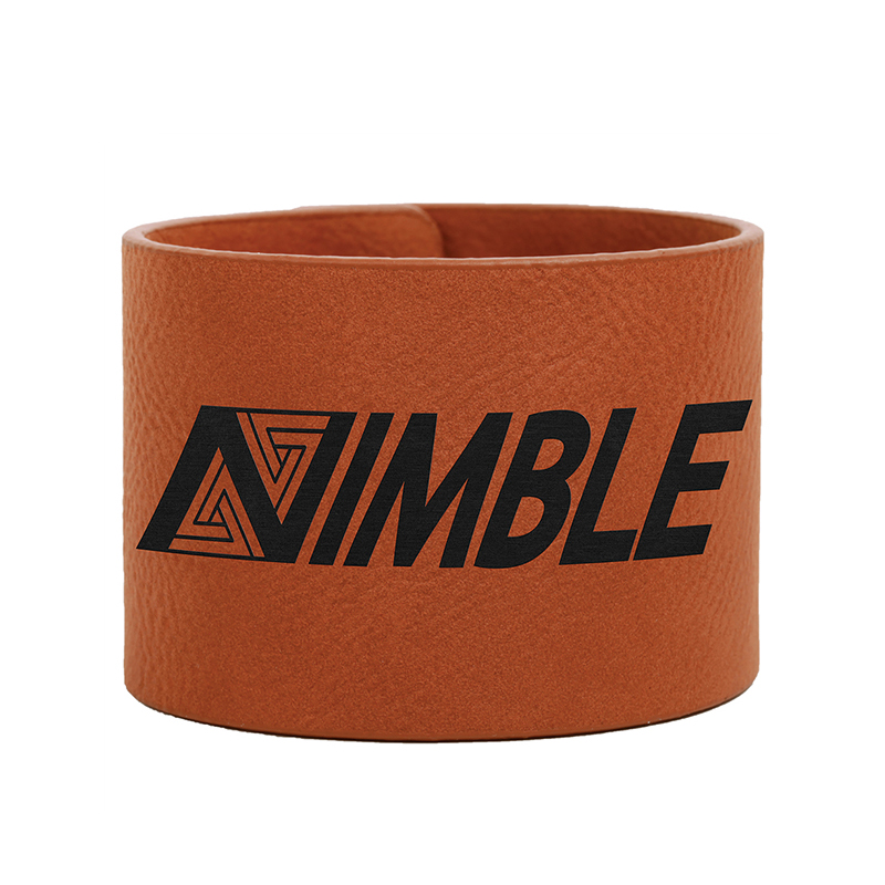 9 1/2' x 2' Laserbart lädermanschettarmband 9 1/2' x 2' Laserbart lädermanschettarmband