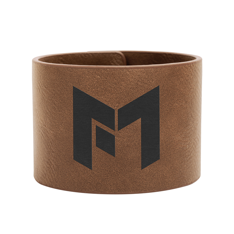 9 1/2' x 2' Laserbart lädermanschettarmband 9 1/2' x 2' Laserbart lädermanschettarmband